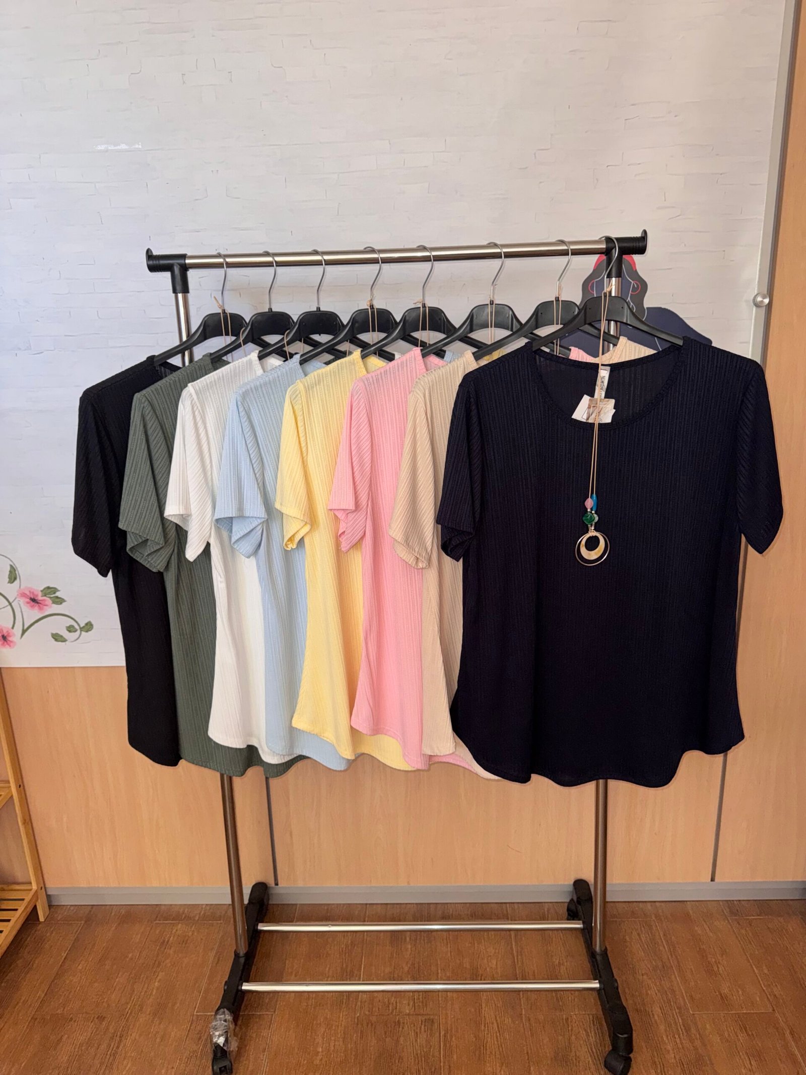 CAMISETA COMODIDAD ROSA - Imagen 2