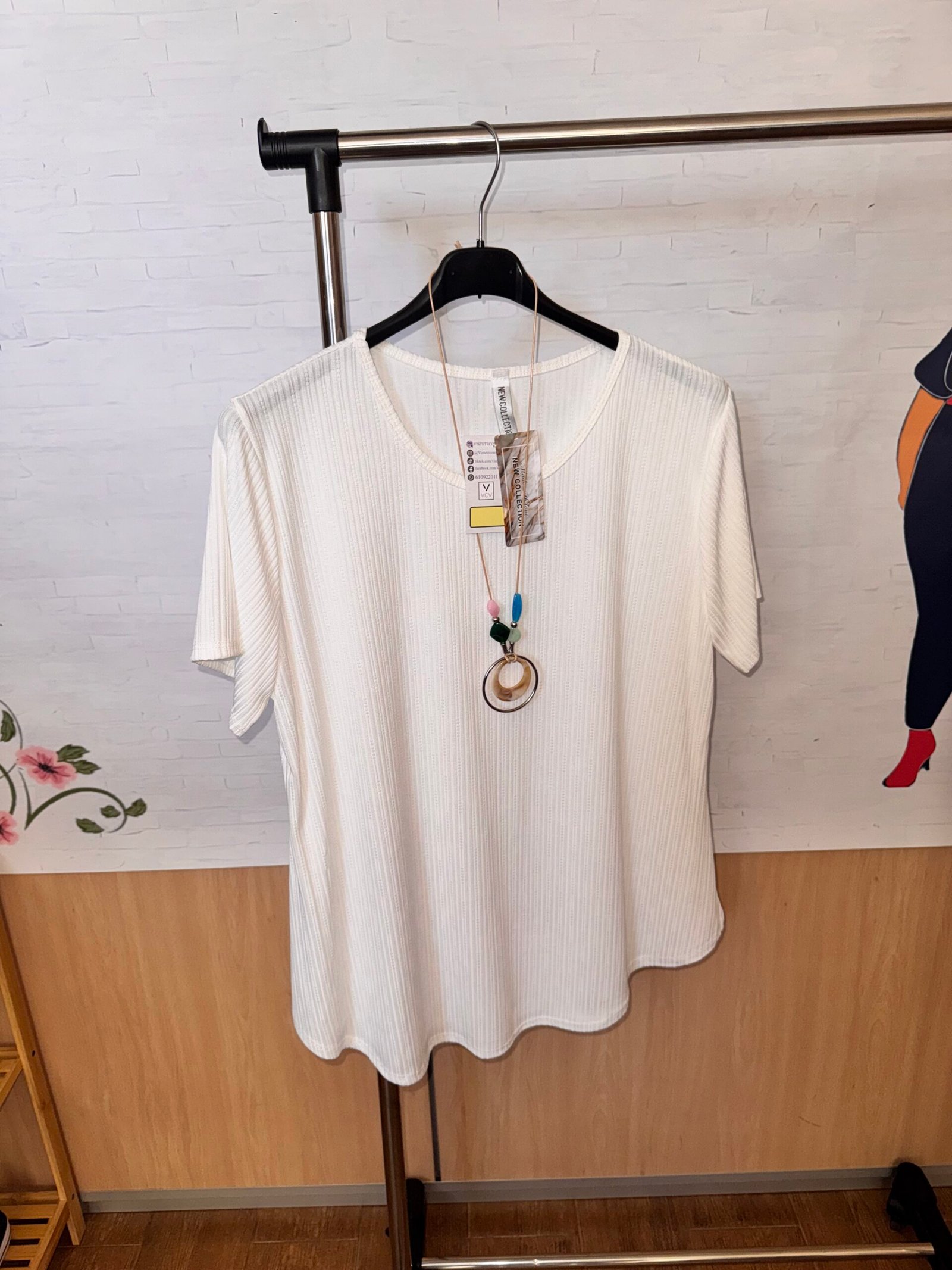 CAMISETA COMODIDAD BLANCA - Imagen 3